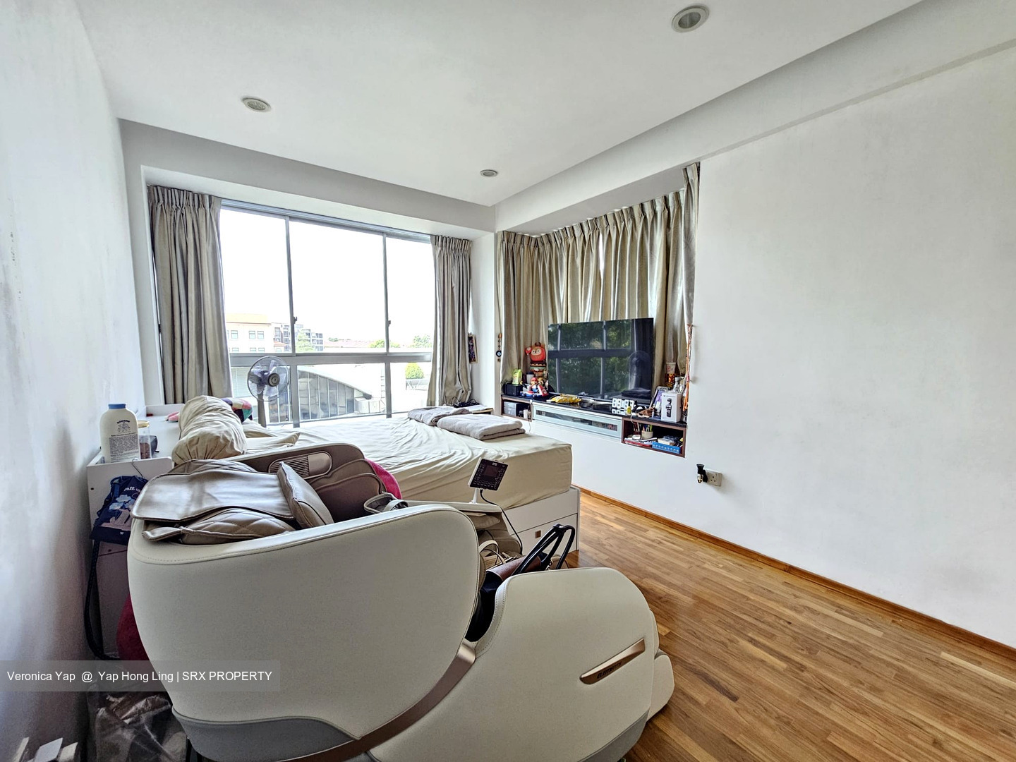 Oasis @ Elias (D18), Condominium #581971551